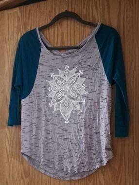 Roxy Heather Gray Raglan Top with Teal Sleeves